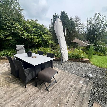 Moderne Familienfreundliche Wohnung Am Waldrand Von Pruem Mit Terrasse Екстериор снимка