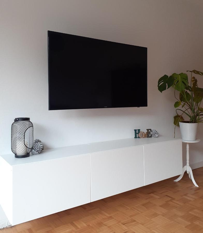 Moderne Familienfreundliche Wohnung Am Waldrand Von Pruem Mit Terrasse Екстериор снимка
