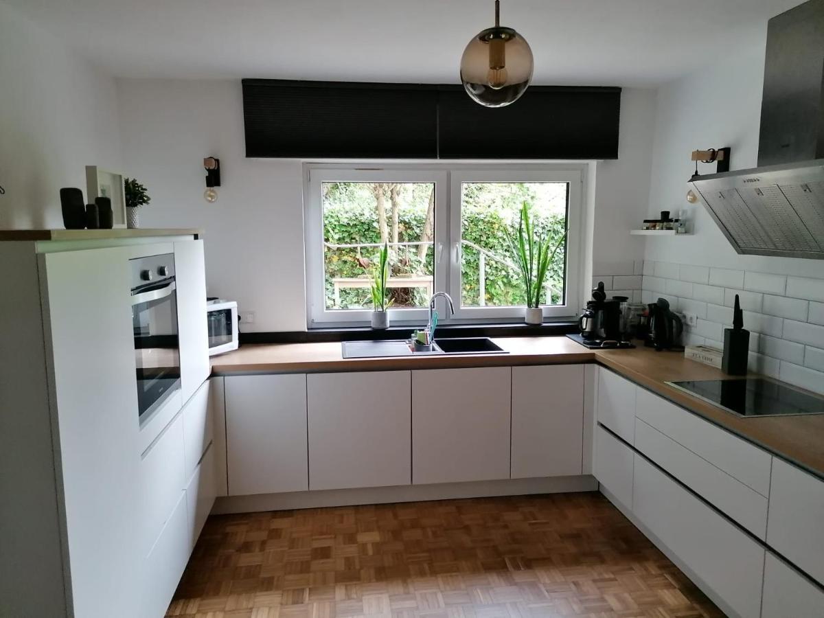 Moderne Familienfreundliche Wohnung Am Waldrand Von Pruem Mit Terrasse Екстериор снимка